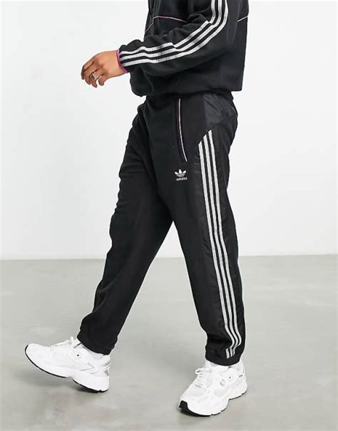 mjukisbyxor adidas original.